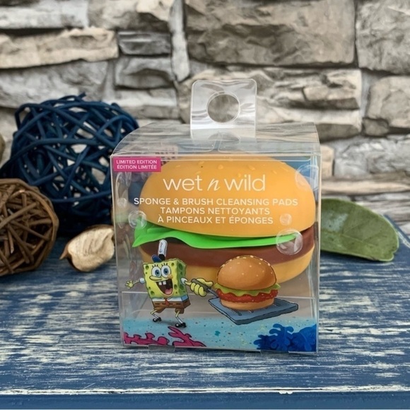 Spongebob x Wet Wild Nautical Nonsense Krabby Patty Sponge Brush Cleansing Pad - Picture 1 of 3